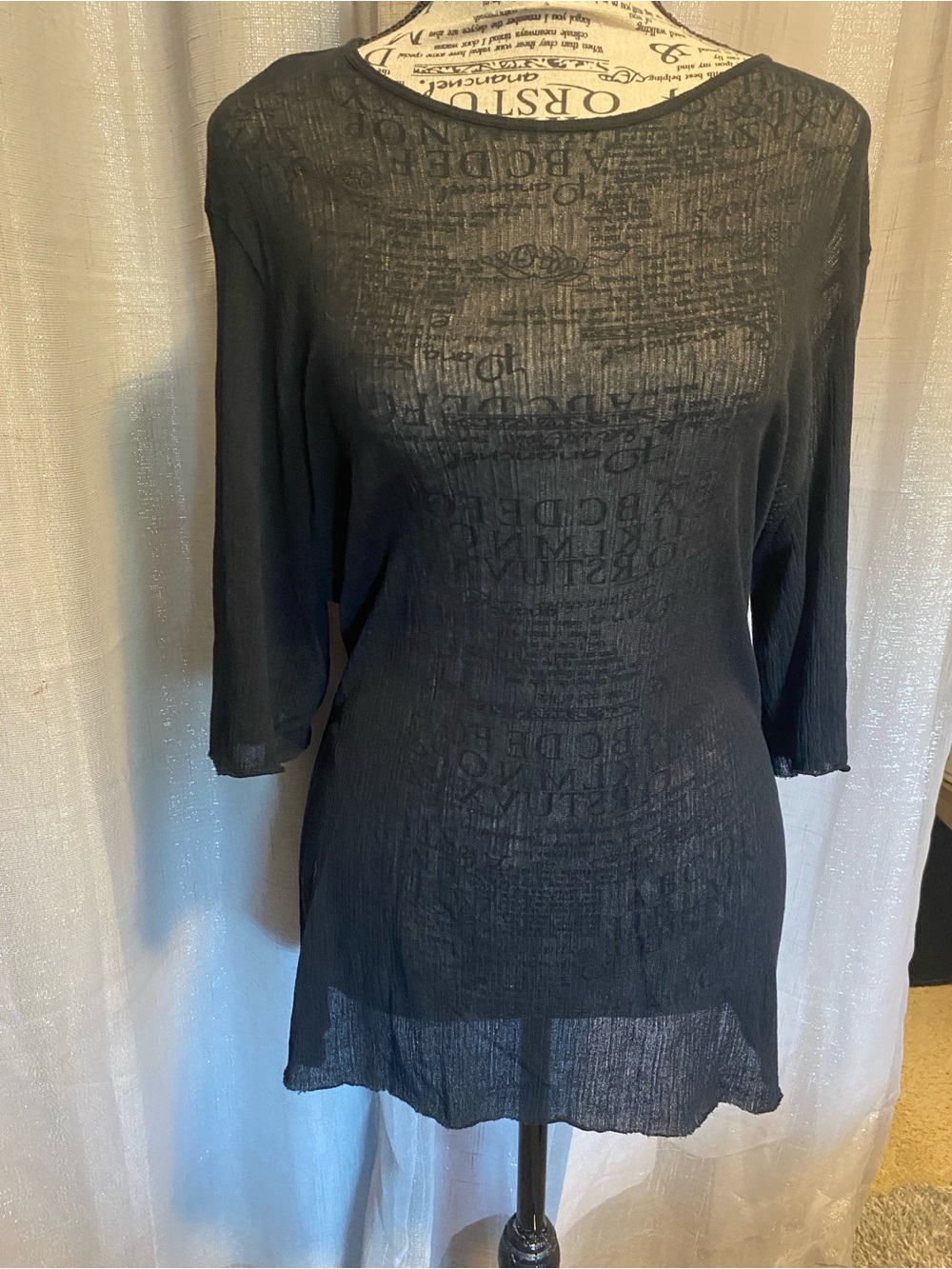 Top Shop Boutique Sheer Tunic Top - Lightweight 1/2 Sleeve